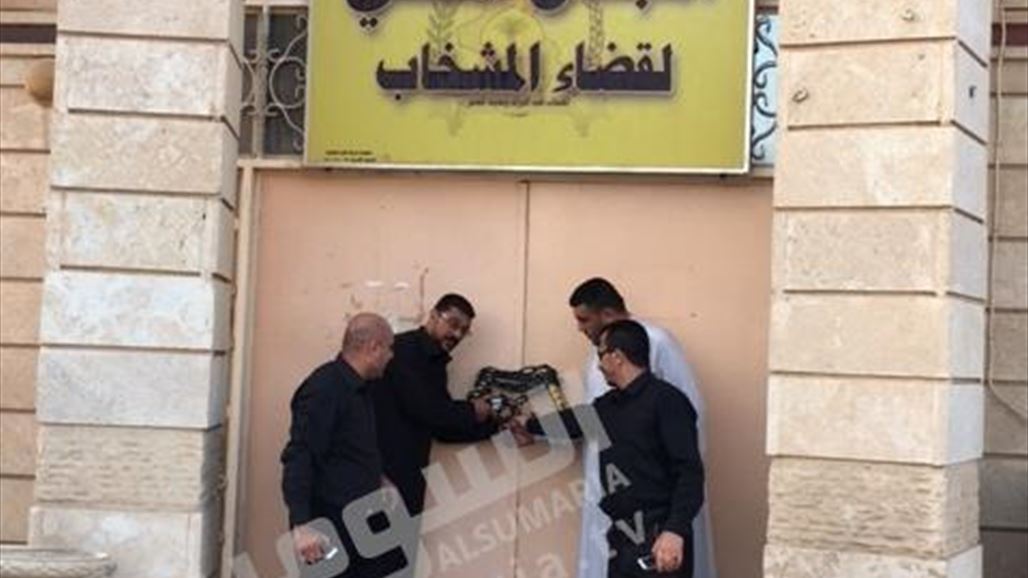 المئات يتظاهرون في المشخاب جنوبي النجف ويغلقون المجلس المحلي
