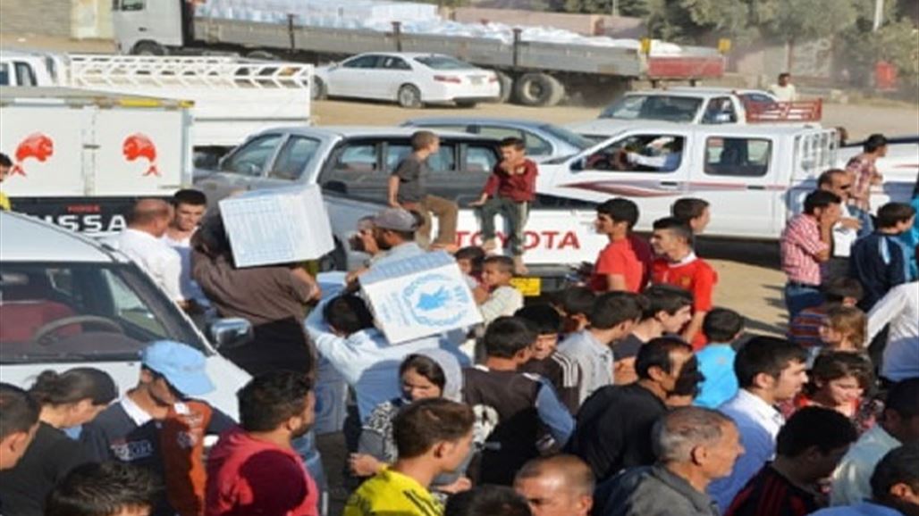 وصول 13 شاحنة محملة بالطحين للخالدية وتوزيع 800 سلة غذائية على النازحين