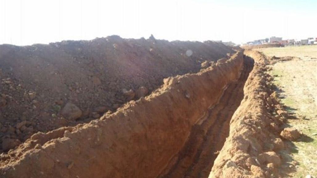 قائد ميداني بالبيشمركة: حفر الخنادق بسنجار هو خط وجودنا ولايمكن الانسحاب منها