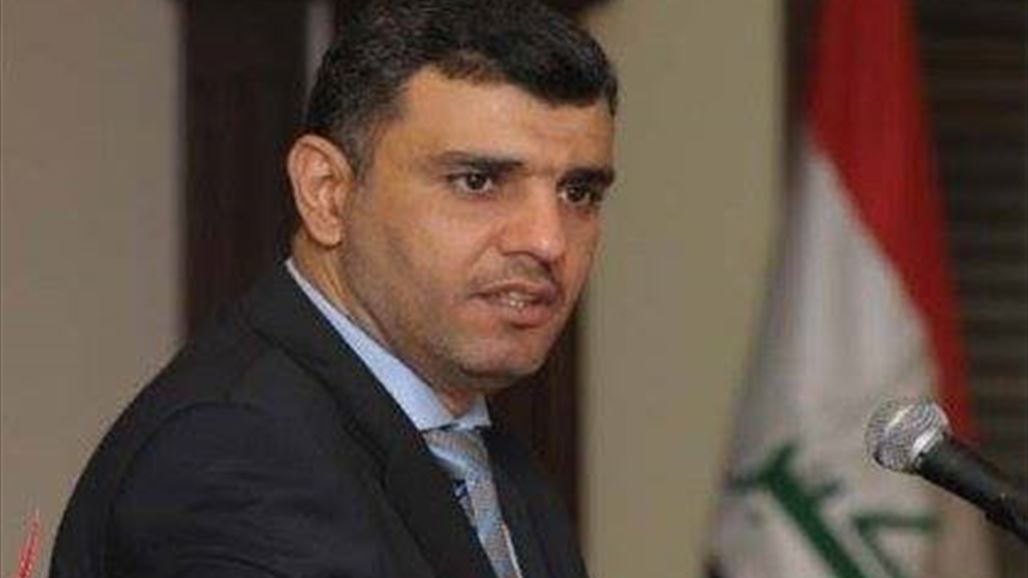 وزير الصناعة يوجه بتشكيل لجنة للتحقيق بجميع العقود المبرمة مع الدفاع والداخلية