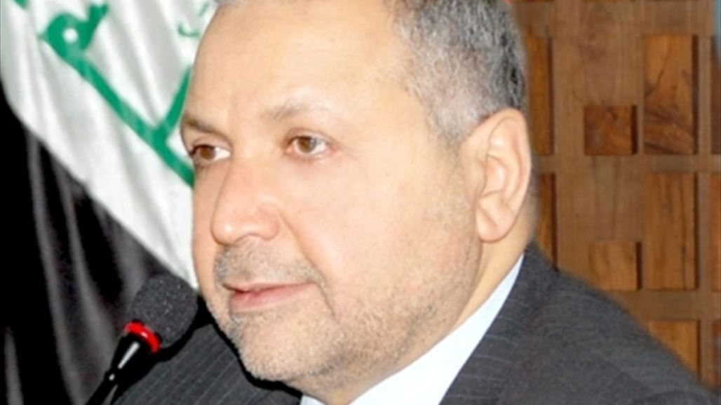 الحلي يدعو خريجي الجامعات الى عدم ترك البلاد والانجرار وراء "المغريات"