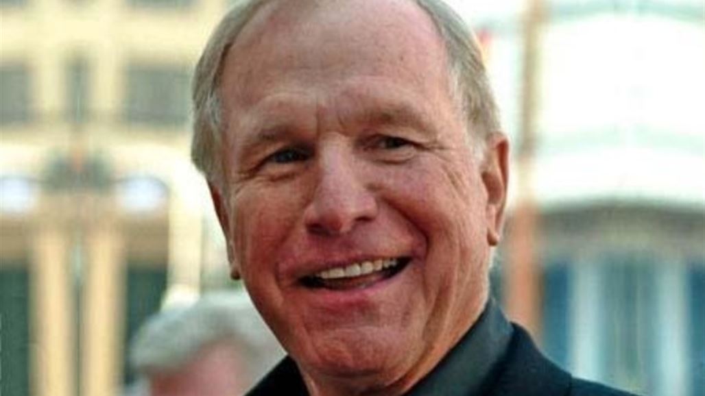 وفاة الممثل الأميركي واين روجرز عن 82 عاماً