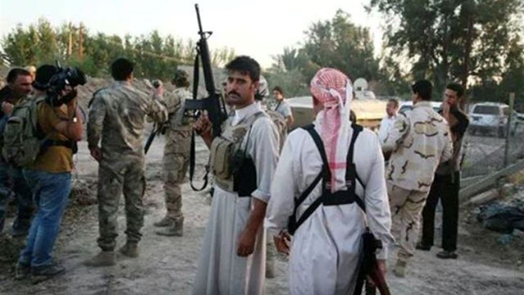 أول سرية من مقاتلي العشائر تشارك بتفكيك المتفجرات في الرمادي
