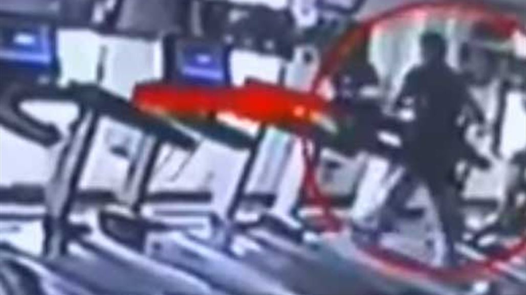 لحظة وقوع ممدوح عبد العليم في النادي قبل وفاته