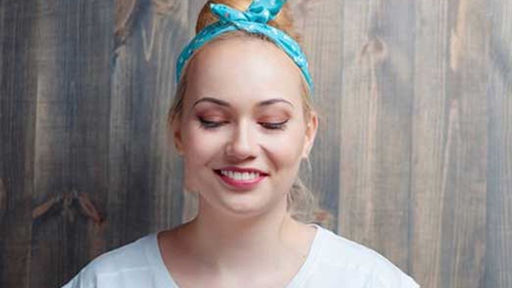 إحذري من هاتفك الذكي...فقد يدمر بشرتكِ!