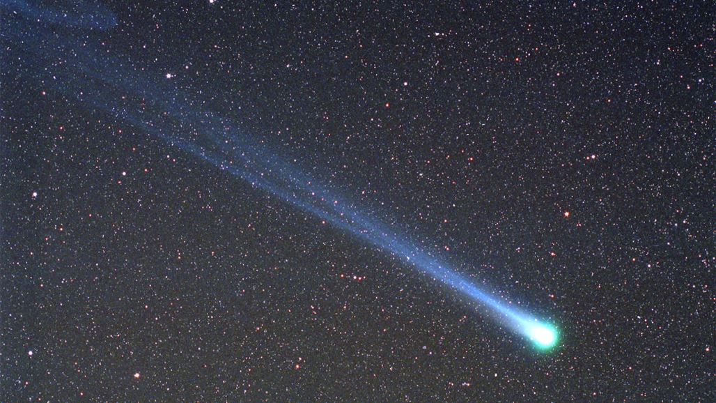 مذنب يصل غدا الأحد إلى أقرب مسافة تفصله عن الأرض