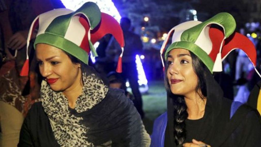 الغارديان: الإيرانيون متفائلون برفع العقوبات الدولية بعد إصابتهم بحالة شلل