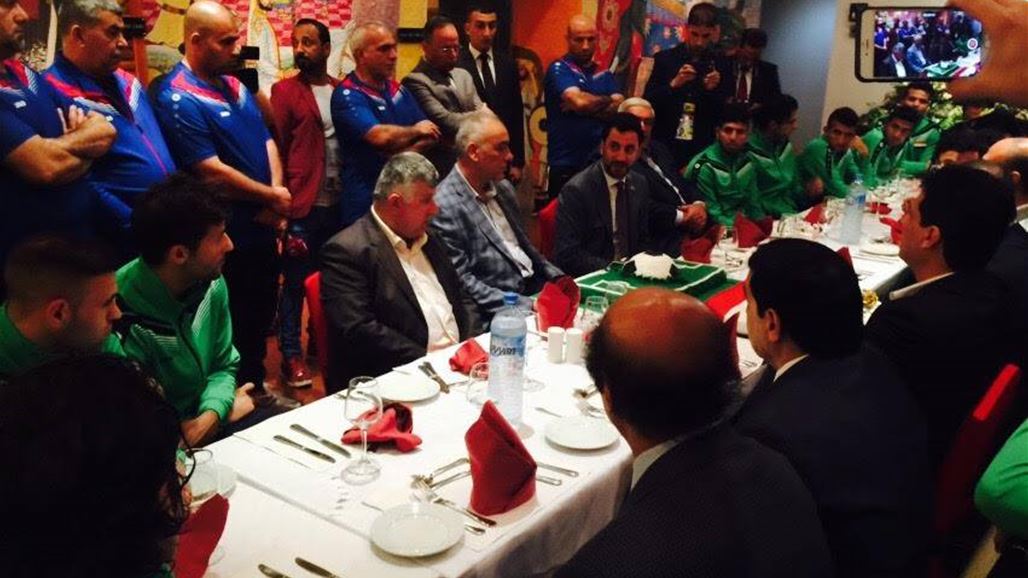 عبطان يلتقي لاعبي الأولمبي وينقل لهم تحيات العبادي ويؤكد قدرتهم على تجاوز المنتخب الياباني