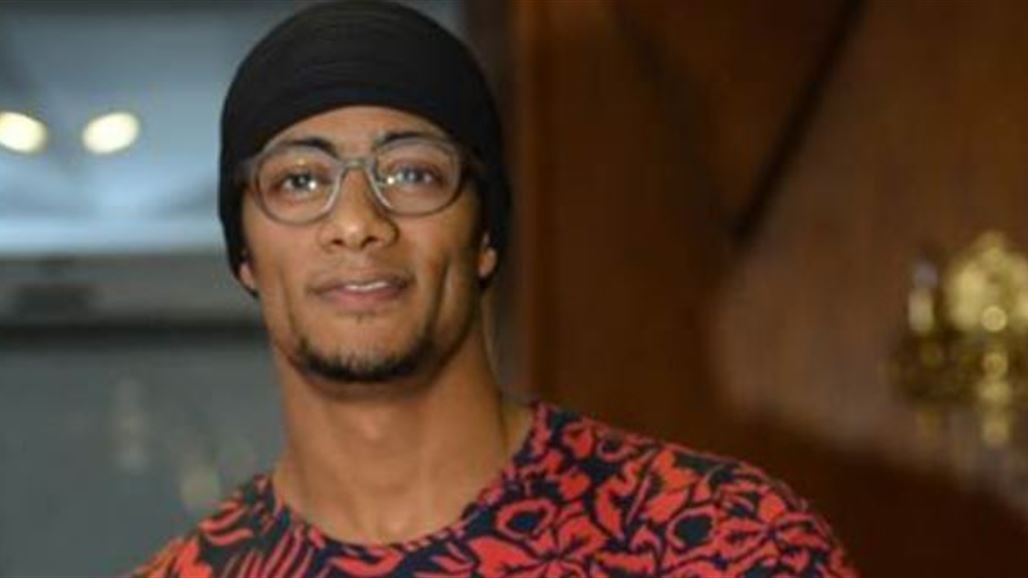 صورة لاعب كرة تثير حيرة محمد رمضان بسبب الشبه بينهما