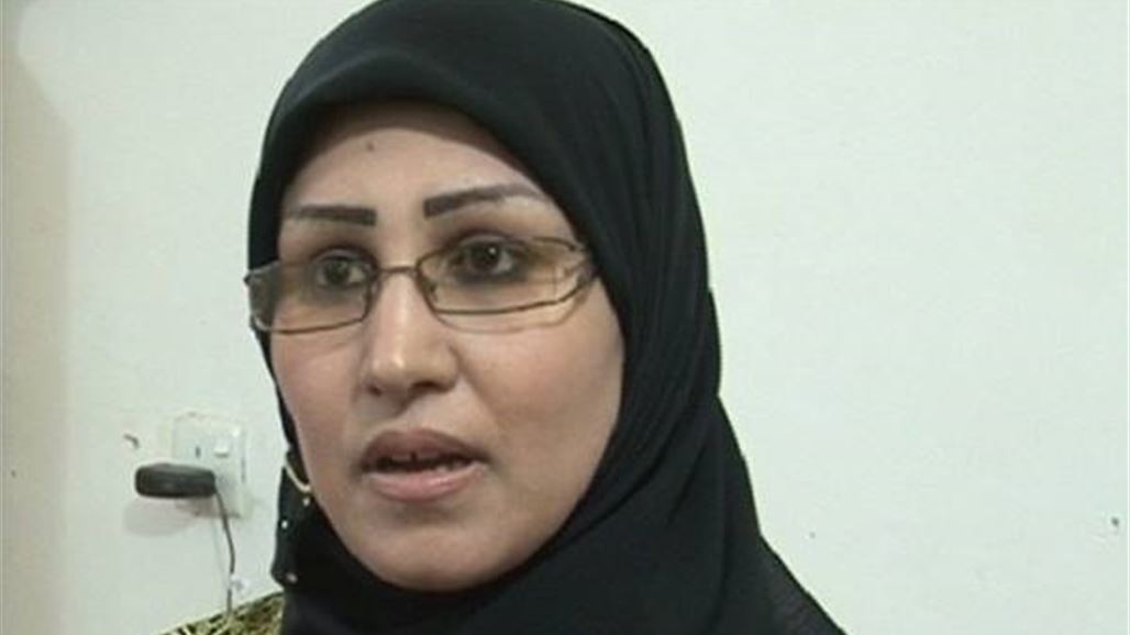 نائبة تدعو العبادي الى منح المرأة مقاعد وزارية بحكومة التكنوقراط الجديدة