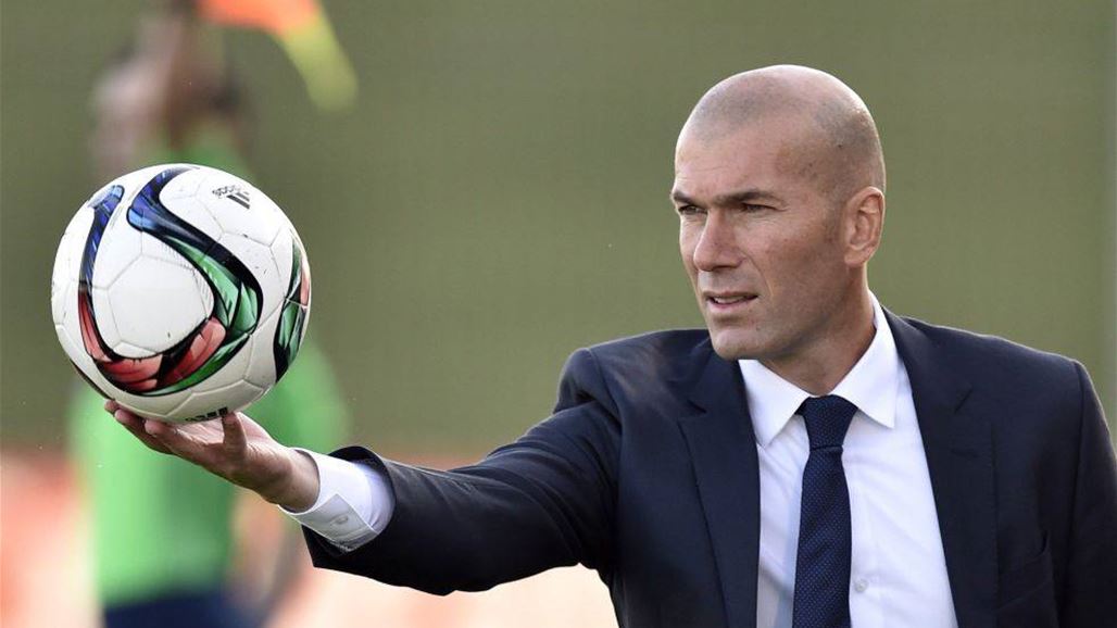 زيدان يحدث إنقساما بين أعضاء إدارة ريال مدريد أزاء مصيره مع الفريق