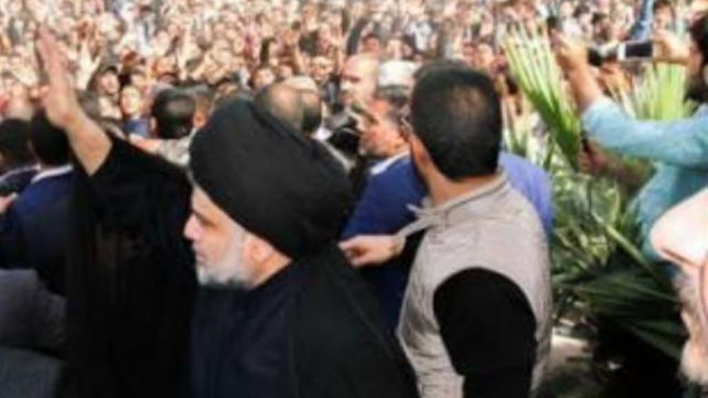 الصدر من ساحة التحرير: اي احد من افراد الحكومة لا يمثلني على الاطلاق