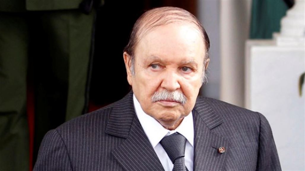 معاقبة مذيع جزائري لقراءته اسم بوتفليقة بدون "فخامة"