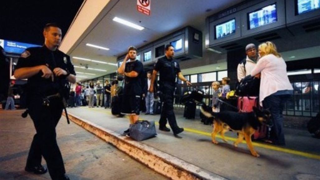 مضيفة طيران تفر من مطار لوس أنجليس قبل اكتشاف تهريبها الكوكايين