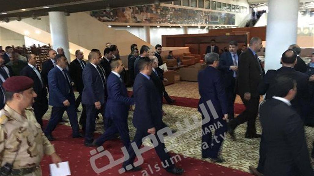 العبادي يصل الى مبنى البرلمان