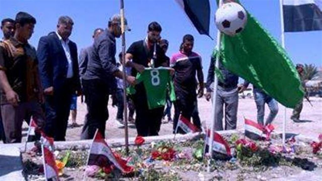 ياسر قاسم يزور ملعب الاسكندرية ويضع فانيلات المنتخب في مكان الحادث