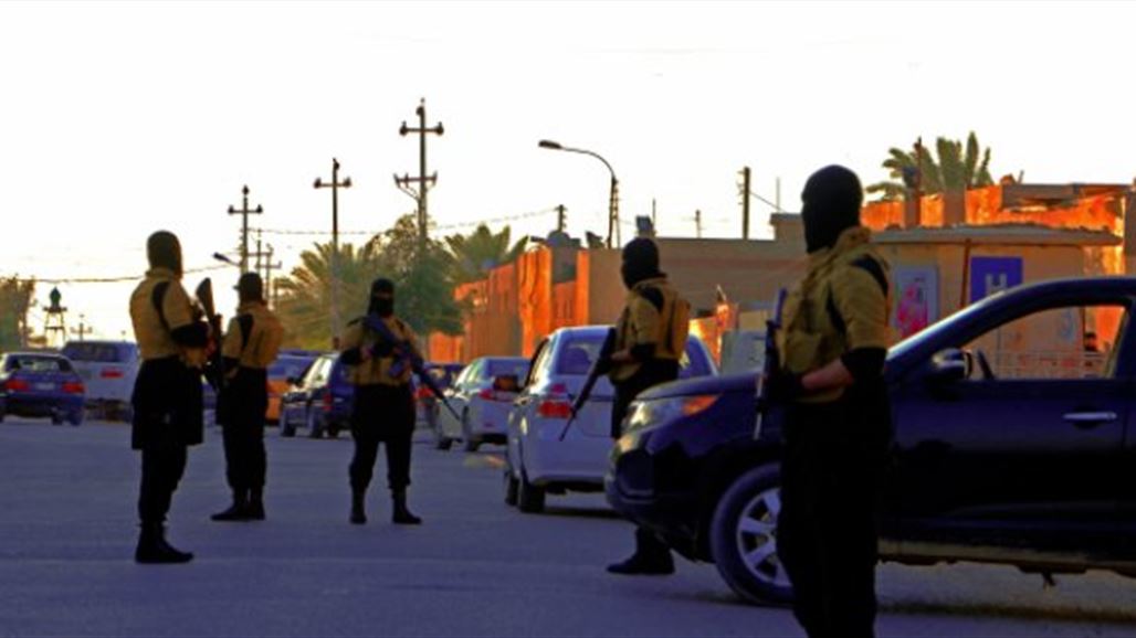 مصدر: داعش والعبوات الناسفة يحاصران عشرات الأسر في هيت