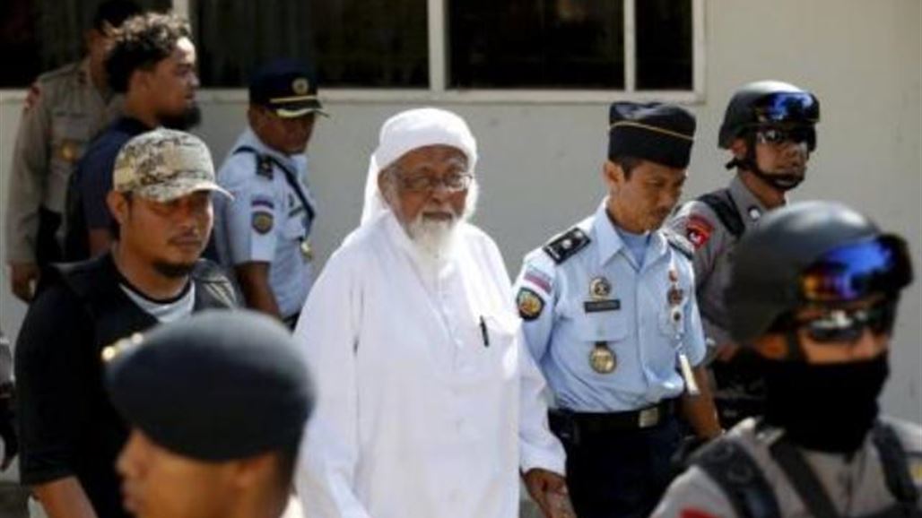 إندونيسيا تنقل رجل الدين المتشدد باعشير لسجن شديد الحراسة