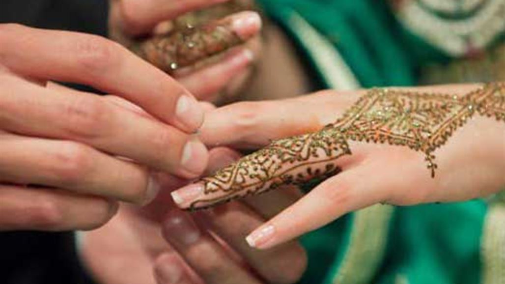 حلق شعرها لرفضها زواجه من امرأة أخرى