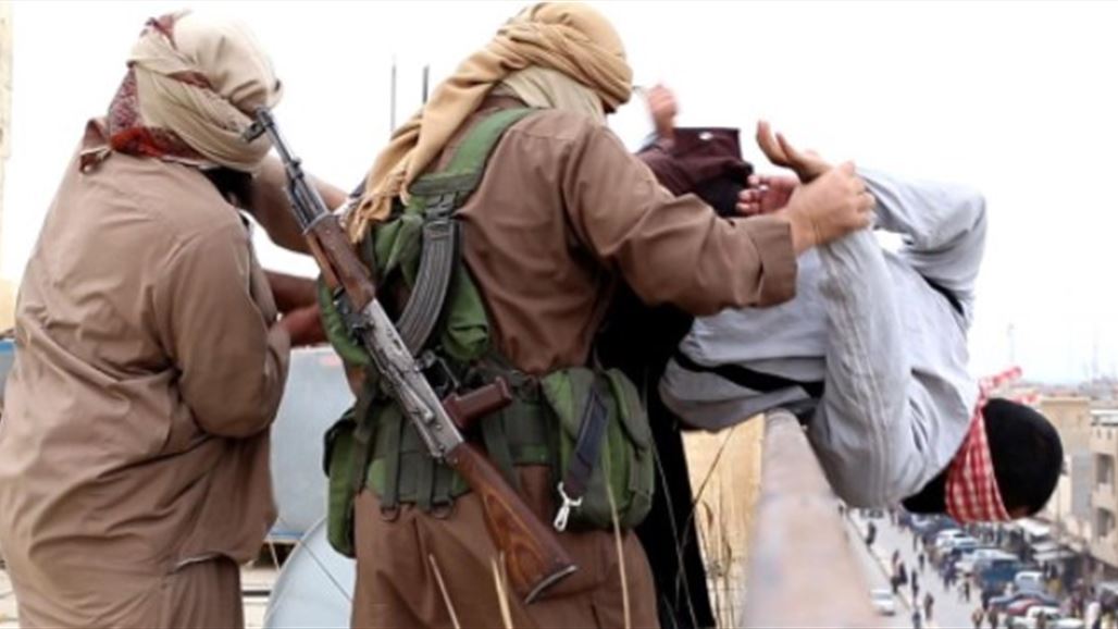 "داعش" يرمي اثنين من عناصره وثلاثة مدنيين من مبنى في الموصل بتهمة اللواط