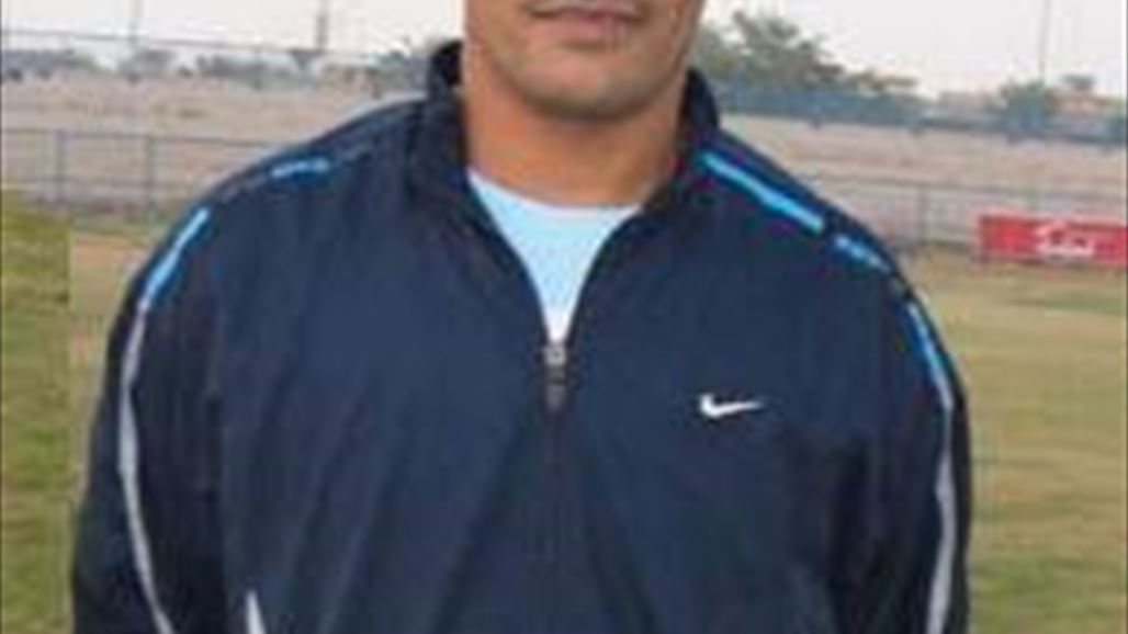 هاشم خميس يقود القوة الجوية بعد إنهاء عقد علي هادي