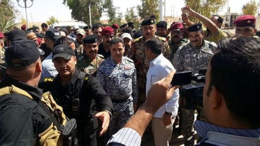 وزير الداخلية ومحافظ الأنبار يصلان الى منفذ طريبيل الحدودي