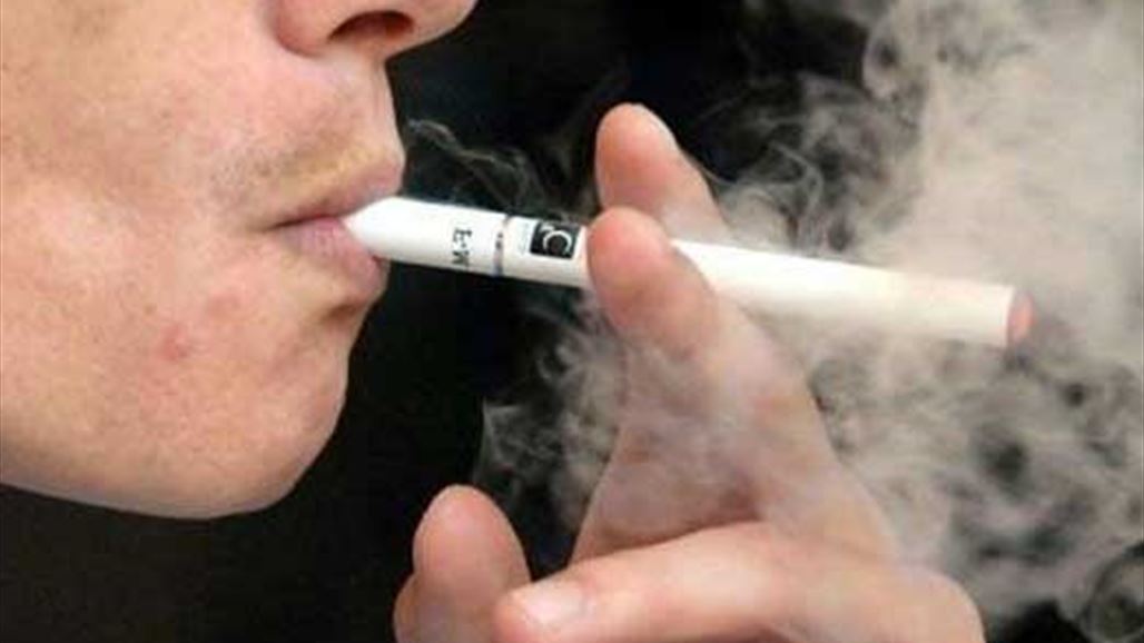 هكذا انفجرت سيجارة إلكترونية في فمه