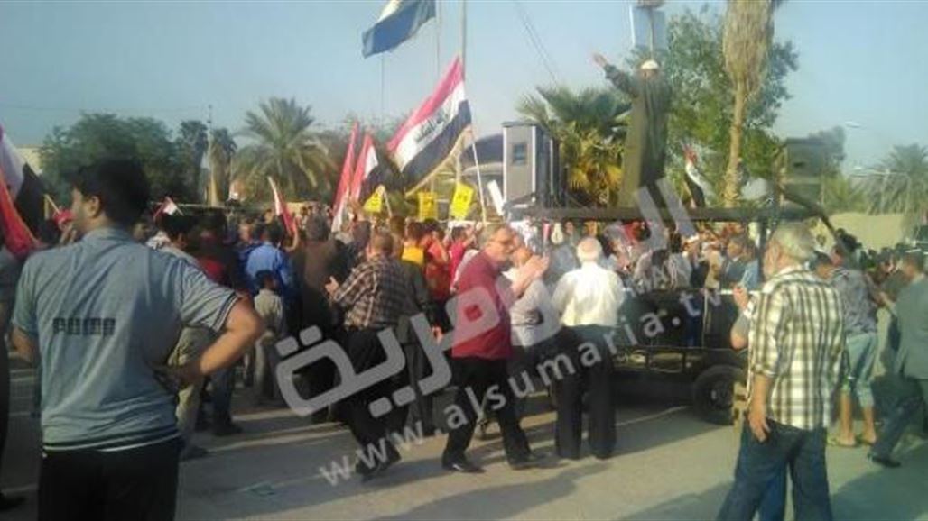 العشرات يتظاهرون في بابل ويباركون معارك الفلوجة