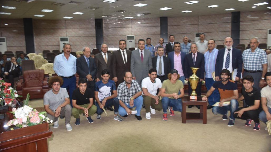 رئيس الجامعة التكنولوجية يثمن جهود فريق الطلبة في دوري النخبة ويدعو للأفضل