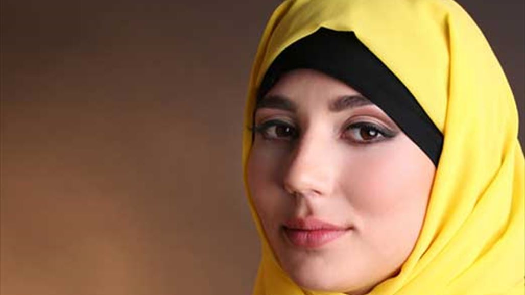 ثلاث طرق لتطبيق المكياج في المنزل