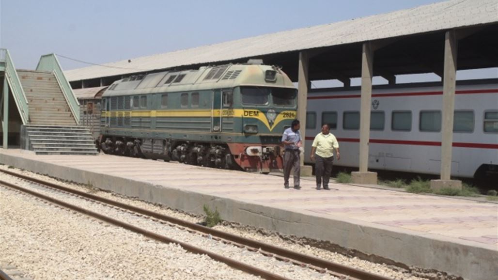 إصابة شخص اثر اصطدام قطار لنقل المسافرين بسيارة في البصرة