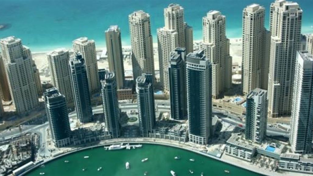 حريق يندلع في ناطحة سحاب في دبي