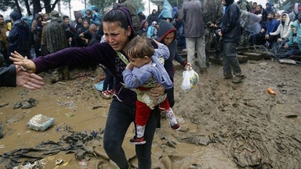 بالصور: "نموت ولا نبقى هنا" .. صرخة لاجئين عالقين في اليونان