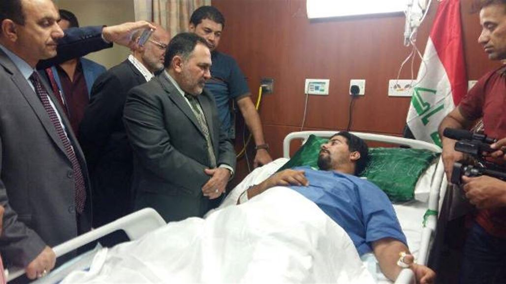 وصول الوفد الطبي المكلف من العبادي الى كربلاء لمتابعة حالة المصور الذي فقد ساقيه