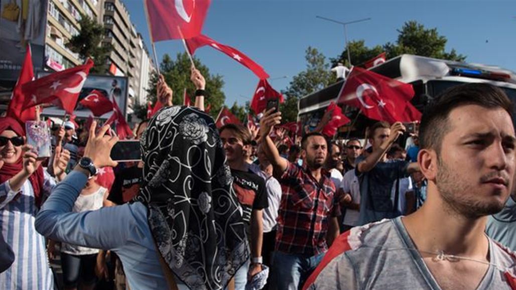 أنقرة توقف 3 دبلوماسيين سابقين مرتبطين بمحاولة الإنقلاب الفاشلة