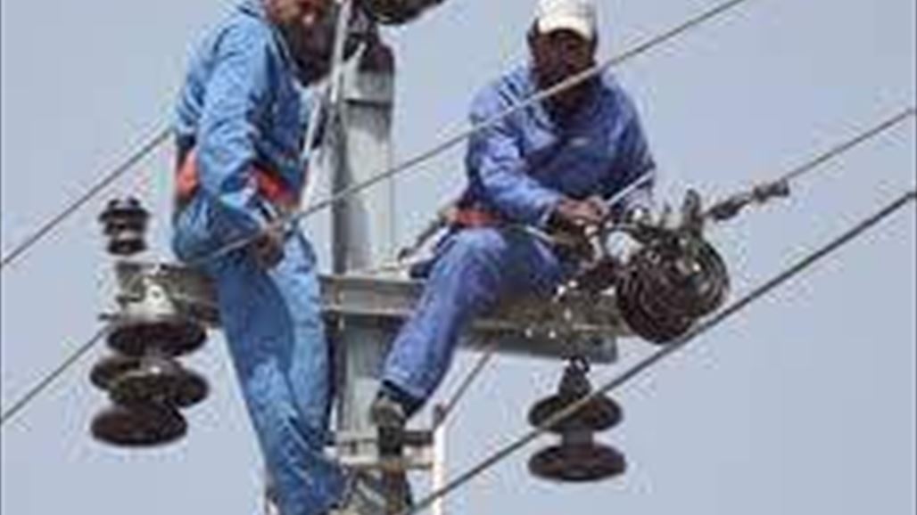 موظفو عقود توزيع كهرباء كركوك يتظاهرون للمطالبة بصرف رواتبهم المتوقفة منذ شهور