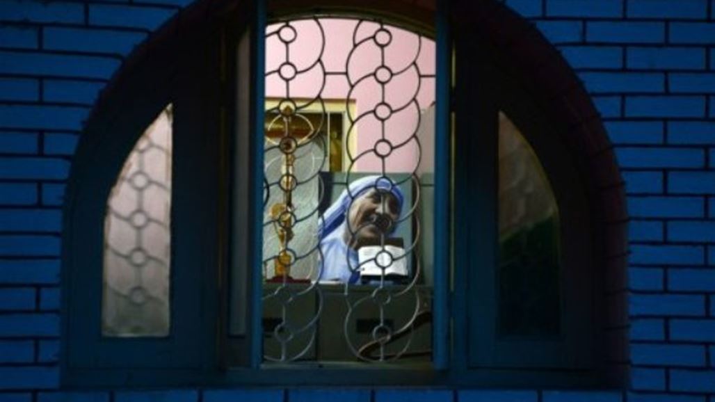 البابا فرنسيس يعلن الام تيريزا "قديسة"