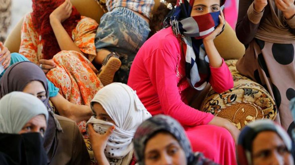 بالصور.. مكتب السيستاني يغيث نازحي القيارة للمرة الثانية