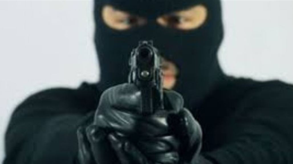مسلحون يسرقون 70 مليون دينار من منزل بعد احتجاز سكانه غربي بغداد