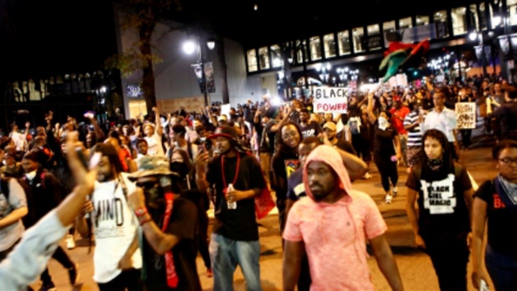 أميركيون غاضبون من مقتل رجل أسود يتحدون حظر التجول ويواصلون التصعيد