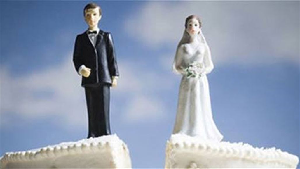 على خطى أنجلينا جولي.. فنانة عربيّة خلعت زوجها