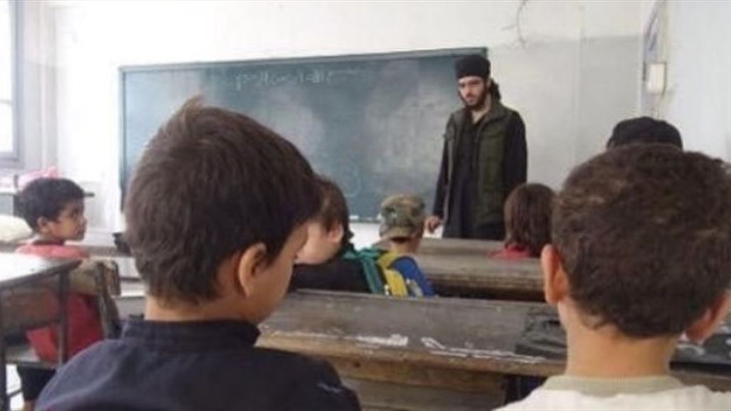 "داعش" يغلق مدارس نينوى ويسرح آلاف المعلمين والمدرسين بسبب الإفلاس
