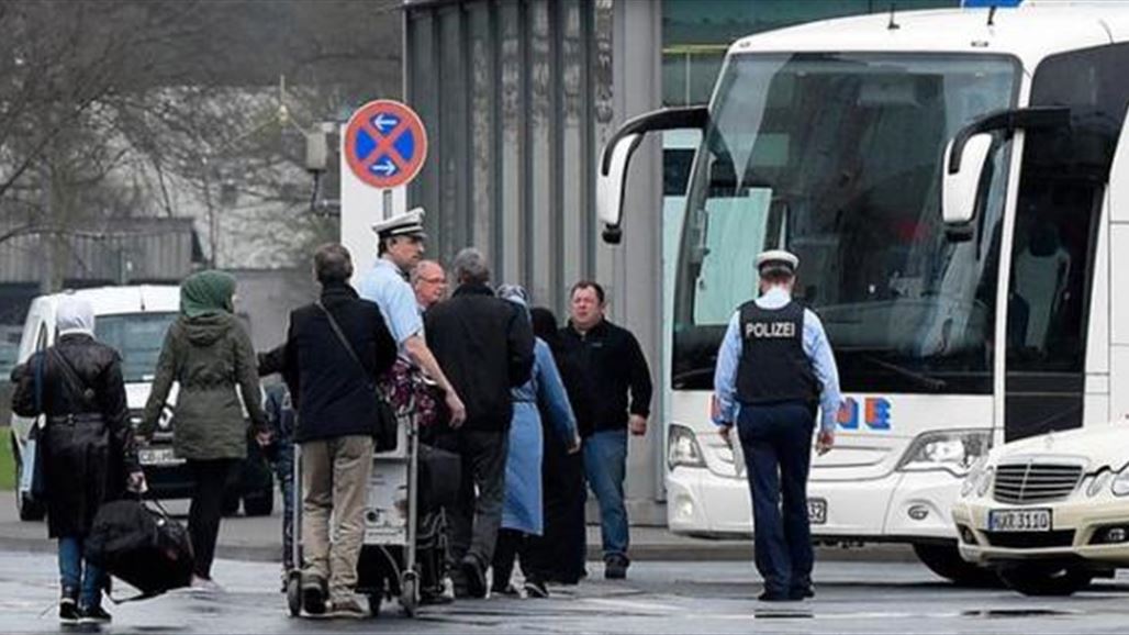 ألمانيا تعتزم تشديد شروط بقاء من ترفض طلبات لجوئهم