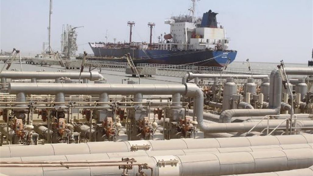 شركة هولندية تنتشل جزءا من ناقلة نفط عراقية غارقة منذ 25 عاماً