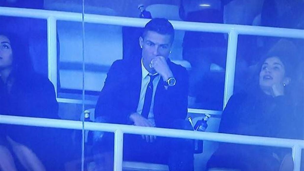 رونالدو حصل على راحة من زيدان فجاء بصديقته لمتابعة لقاء لاكورونيا