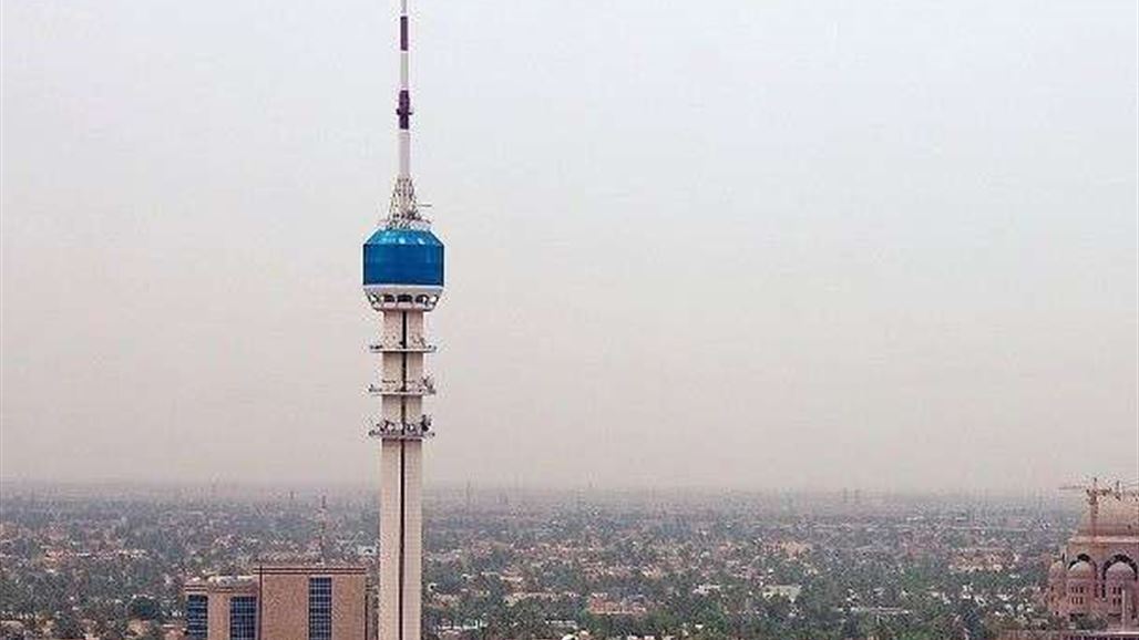 بالصور: بعد سنين من العتمة.. برج بغداد يضيء من جديد
