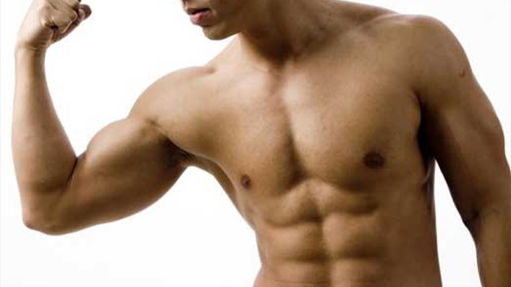 أربع عضلات تبحث عنها المرأة في جسم  الرجل