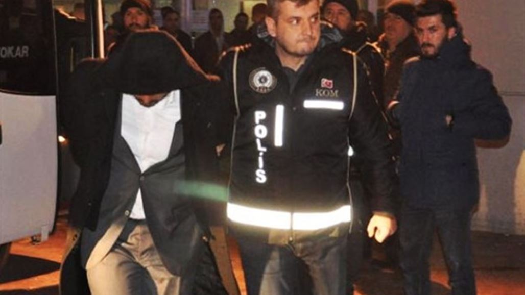 السلطات التركية تحبس صاحب أول شركة مصدرة للألبان وأبنائه الثلاثة