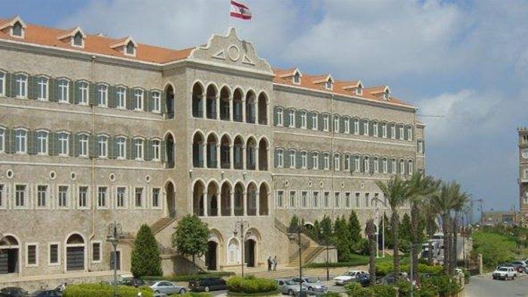 الحكومة اللبنانية تقر مرسومين للنفط