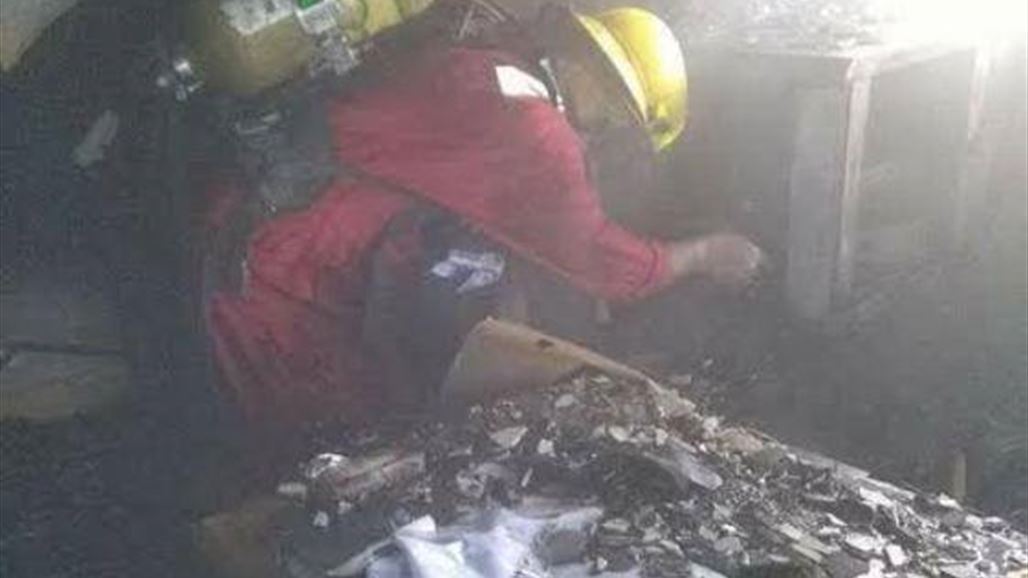 إخماد حريق في مصرف حكومي بديالى